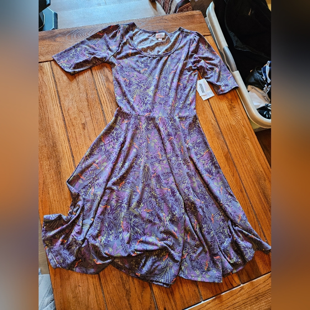 NWT LuLaRoe Nicole Dress M